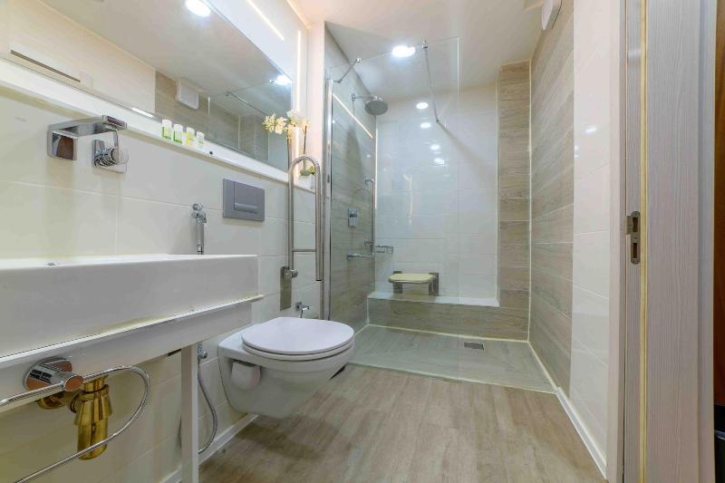 Alphaplus Apartments image
