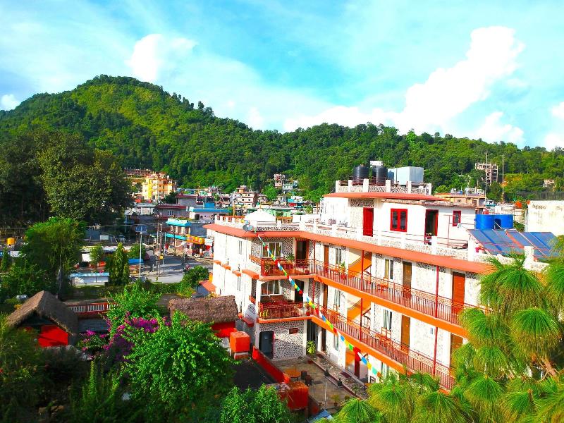Three Jewels Boutique Hotel image
