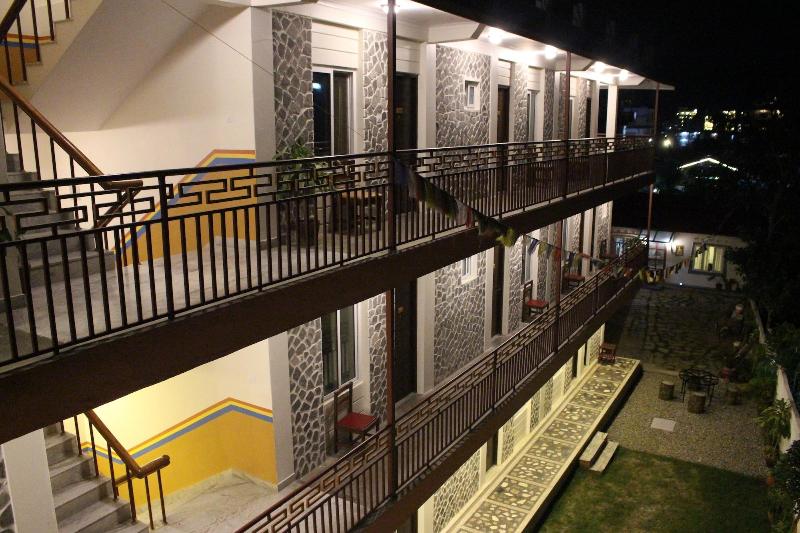 Three Jewels Boutique Hotel image