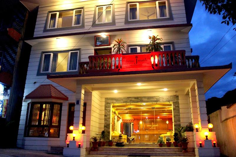 Three Jewels Boutique Hotel image