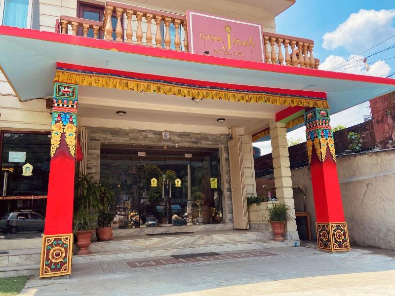 Three Jewels Boutique Hotel image