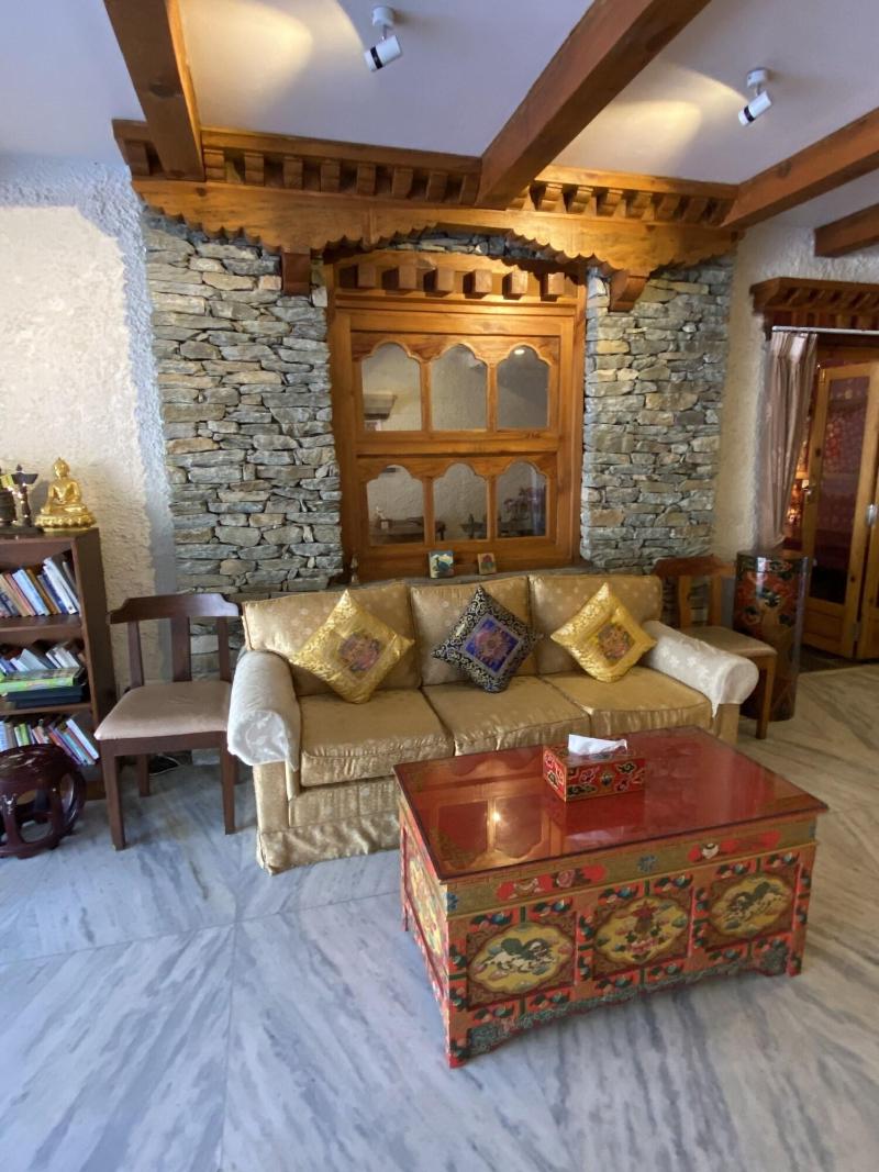 Three Jewels Boutique Hotel image