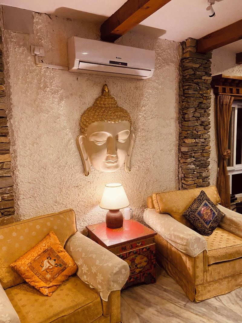 Three Jewels Boutique Hotel image