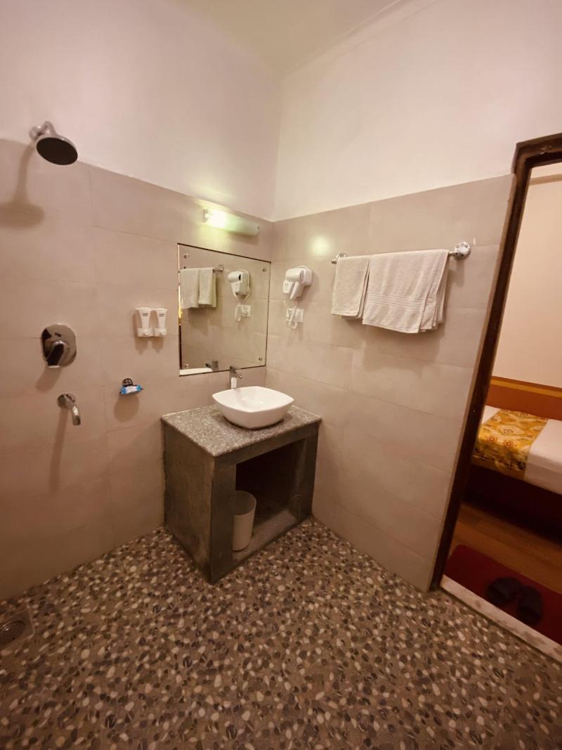Three Jewels Boutique Hotel image