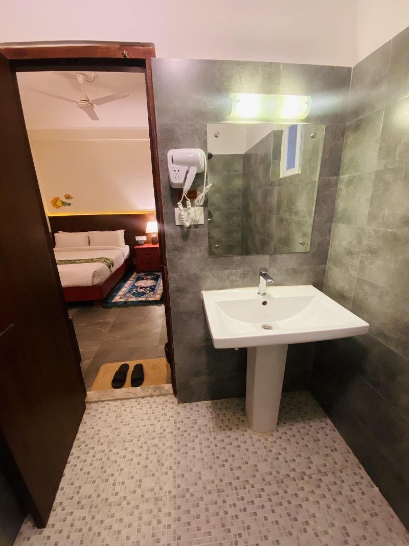 Three Jewels Boutique Hotel image
