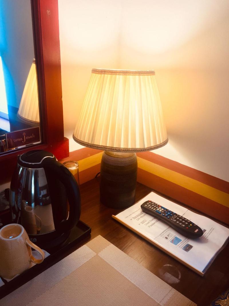 Three Jewels Boutique Hotel image