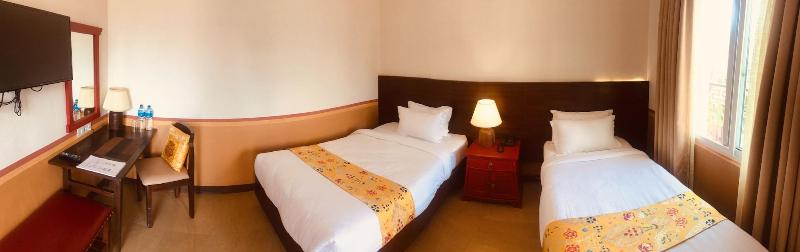 Three Jewels Boutique Hotel image
