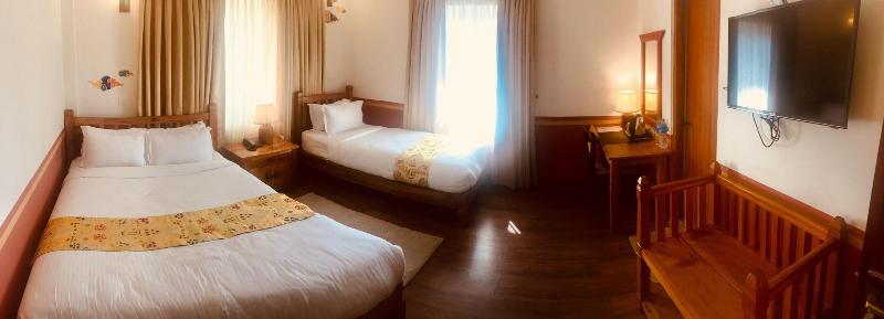 Three Jewels Boutique Hotel image
