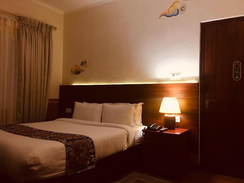 Three Jewels Boutique Hotel image