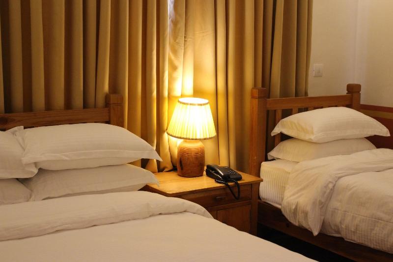 Three Jewels Boutique Hotel image