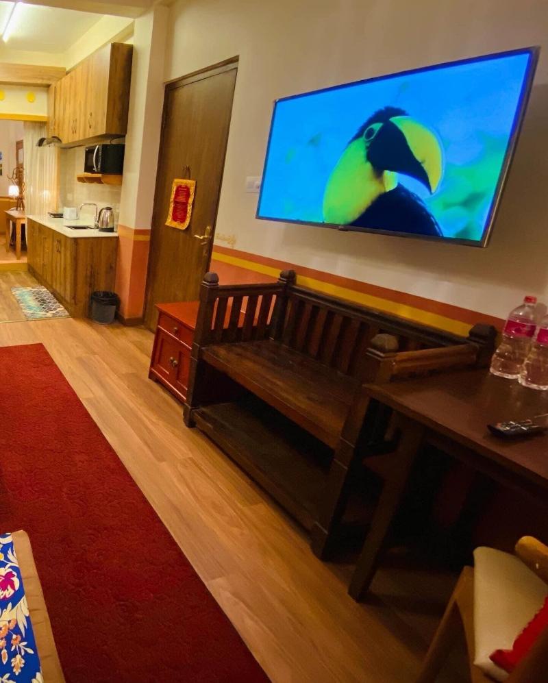 Three Jewels Boutique Hotel image