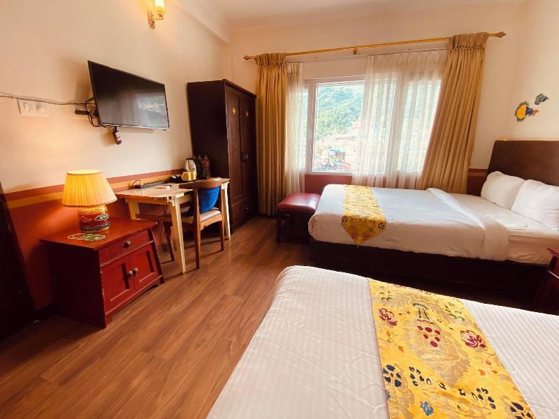 Three Jewels Boutique Hotel image