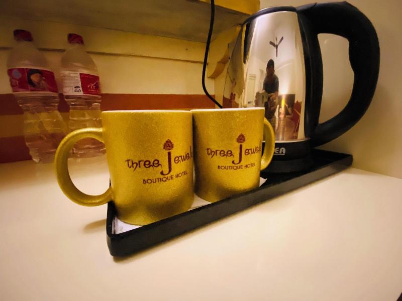 Three Jewels Boutique Hotel image