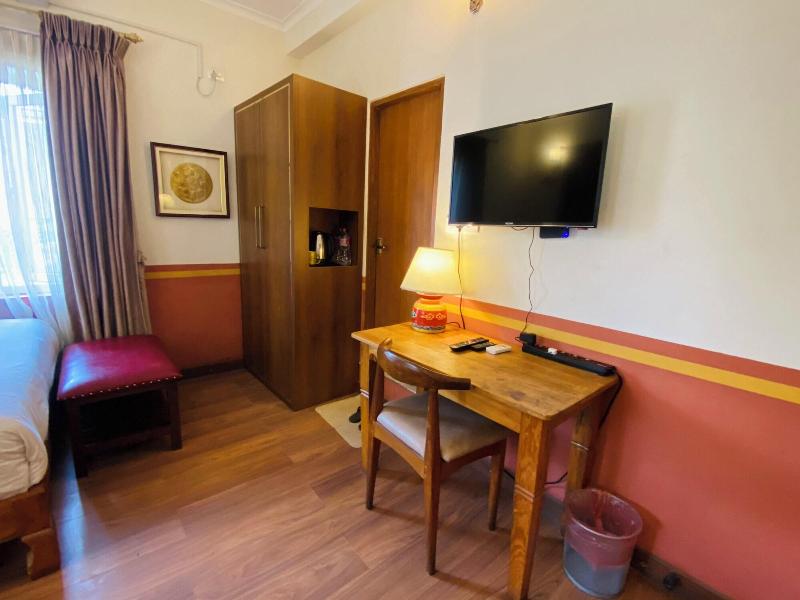 Three Jewels Boutique Hotel image