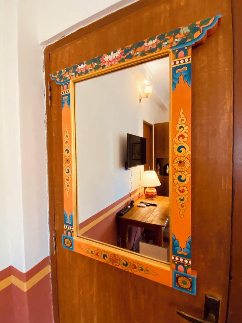 Three Jewels Boutique Hotel image