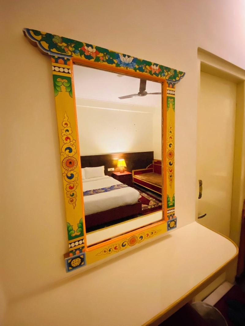Three Jewels Boutique Hotel image