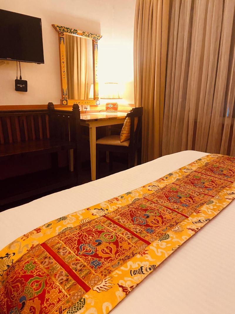 Three Jewels Boutique Hotel image