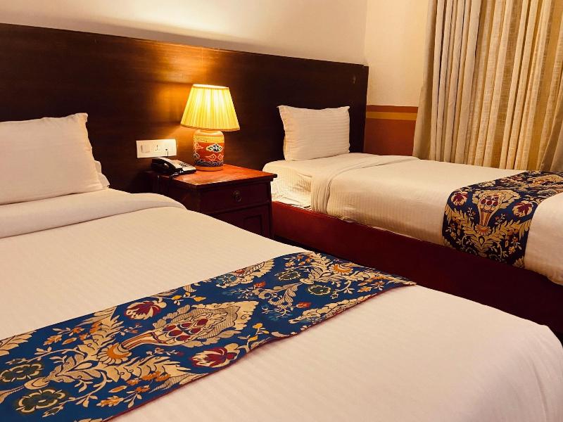 Three Jewels Boutique Hotel image