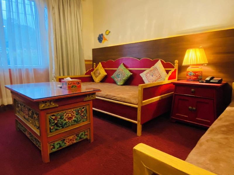 Three Jewels Boutique Hotel image