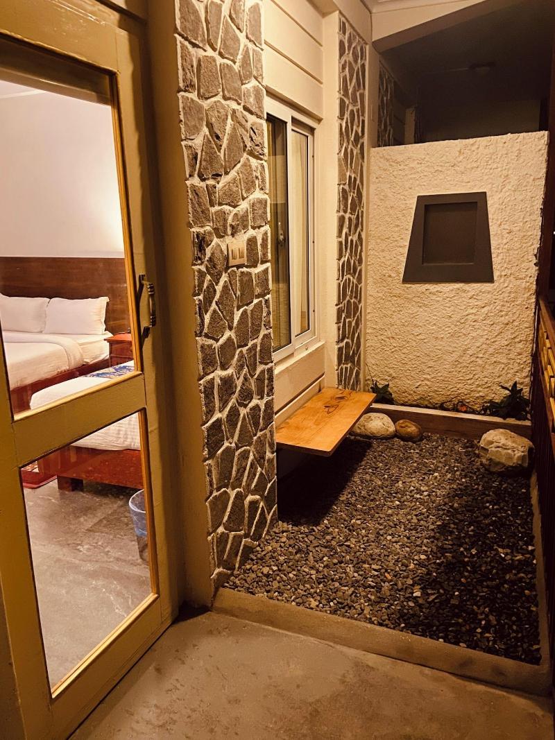 Three Jewels Boutique Hotel image