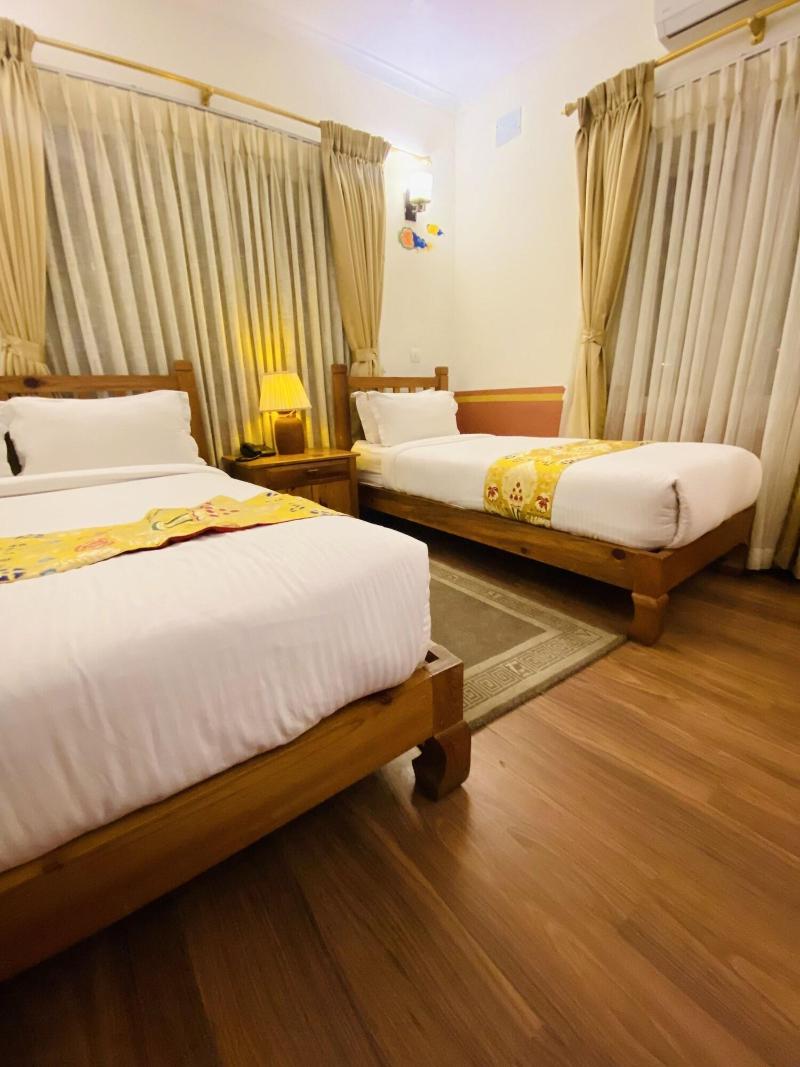 Three Jewels Boutique Hotel image