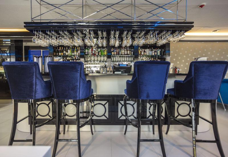 Vola Residence image