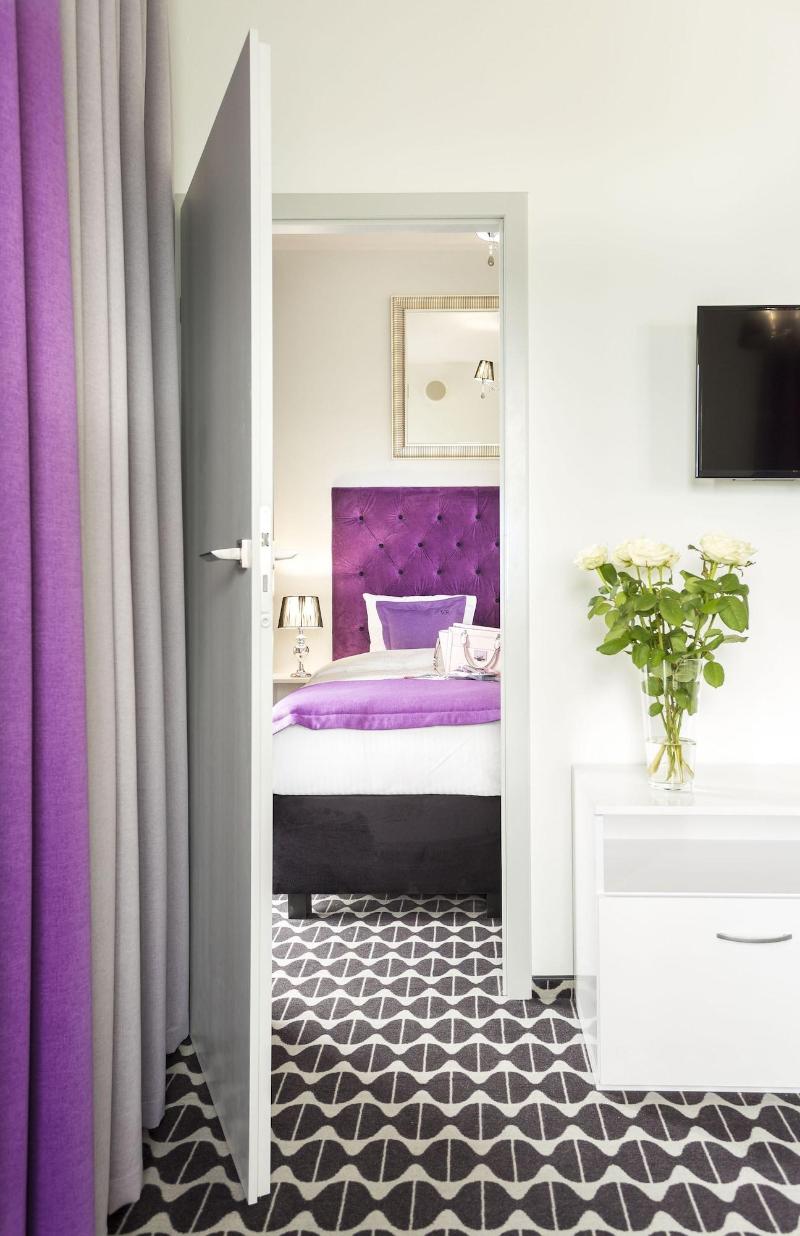 Vola Residence image