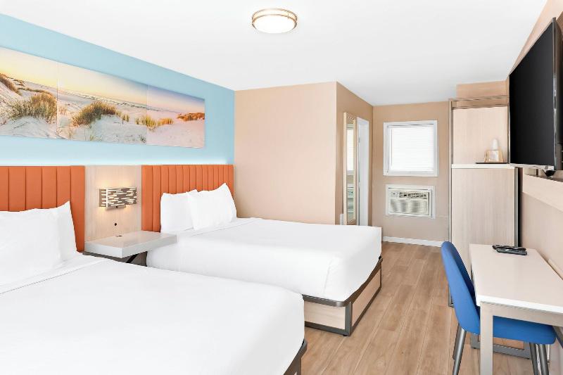 Mango Motel image