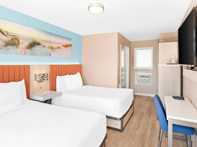 Mango Motel image