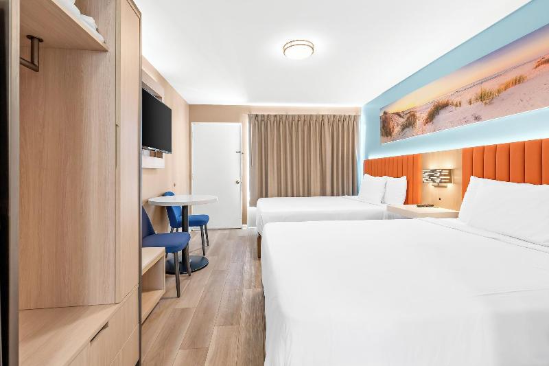 Mango Motel image