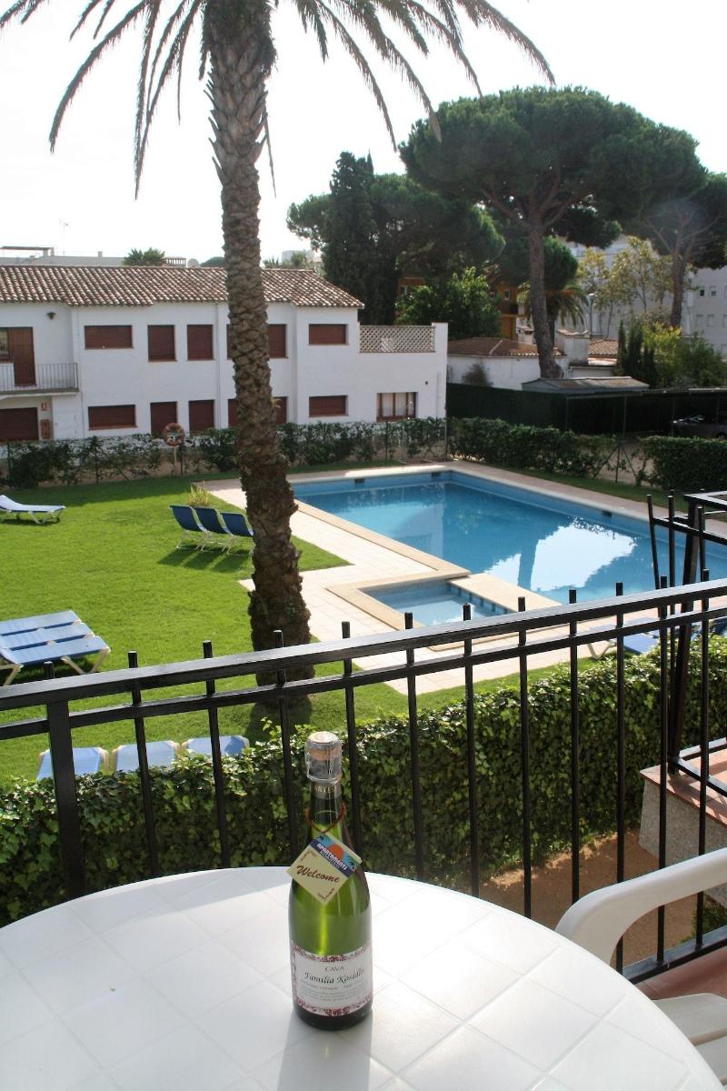 Apartaments Margarita Sabina Pinell image