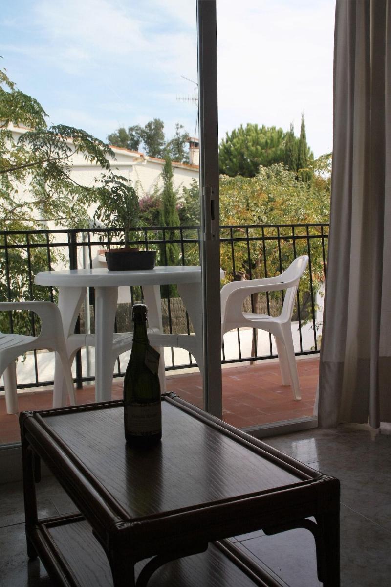 Apartaments Margarita Sabina Pinell image