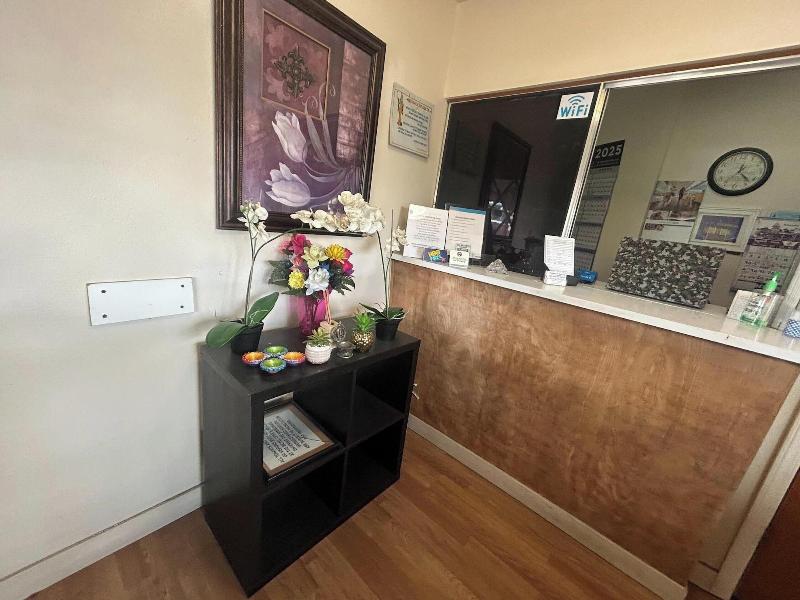Townhouse Del Rancho Motel image