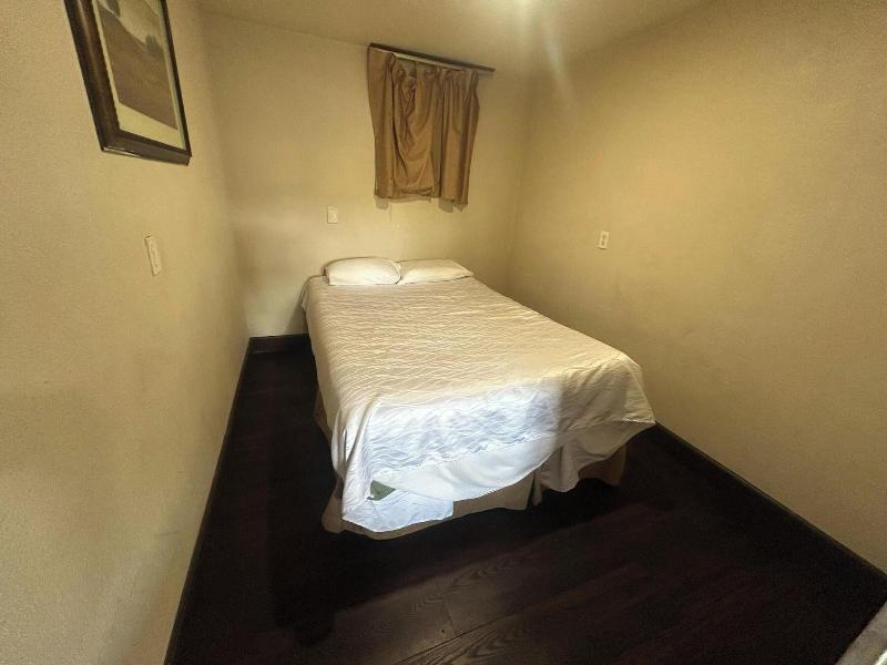 Townhouse Del Rancho Motel image