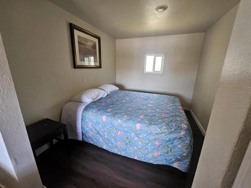 Townhouse Del Rancho Motel image