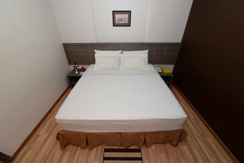 Min Nandar Garden Hotel image