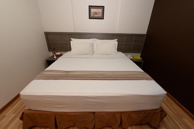 Min Nandar Garden Hotel image