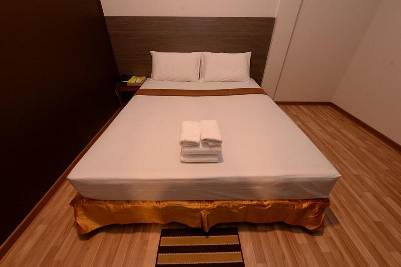 Min Nandar Garden Hotel image