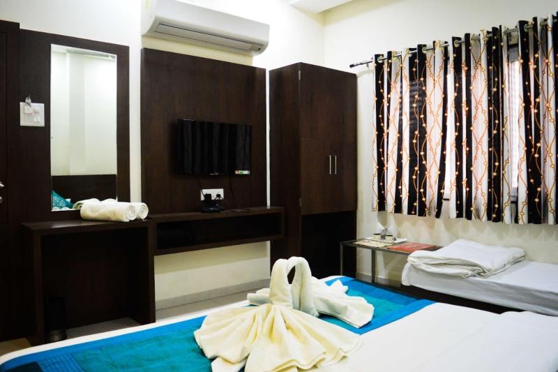 Hotel Satyug image