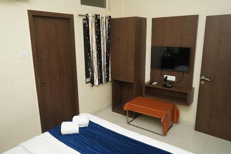 Hotel Satyug image