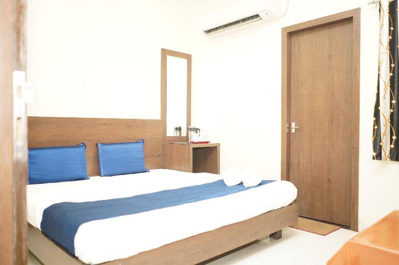 Hotel Satyug image