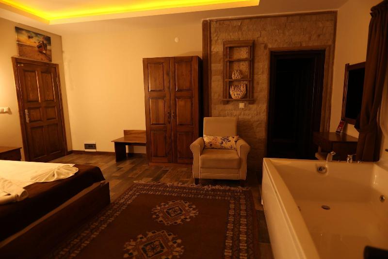 El Nazar Stone Suite image