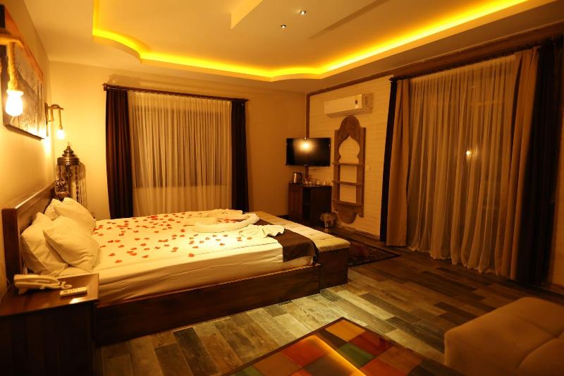 El Nazar Stone Suite image