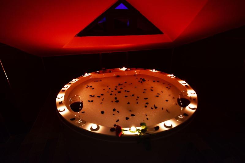 El Nazar Stone Suite image