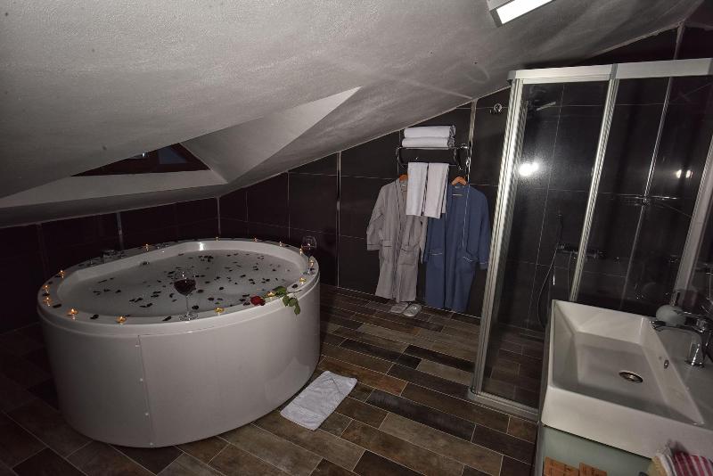 El Nazar Stone Suite image