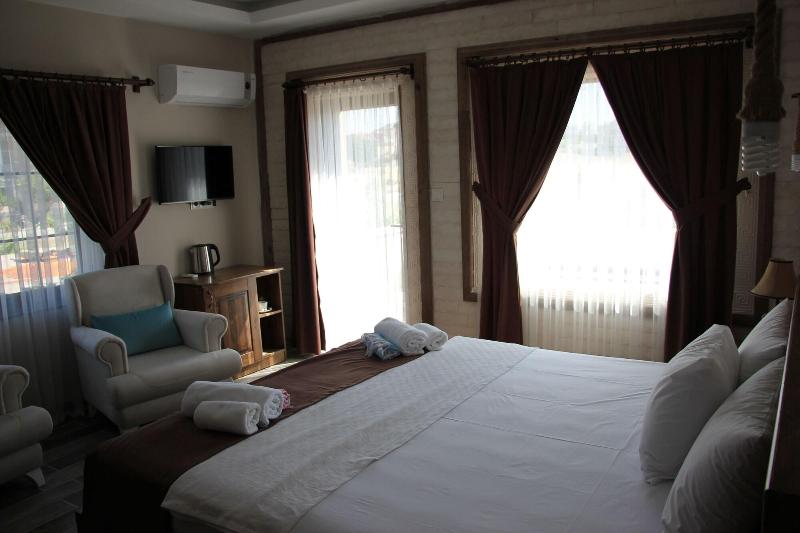 El Nazar Stone Suite image