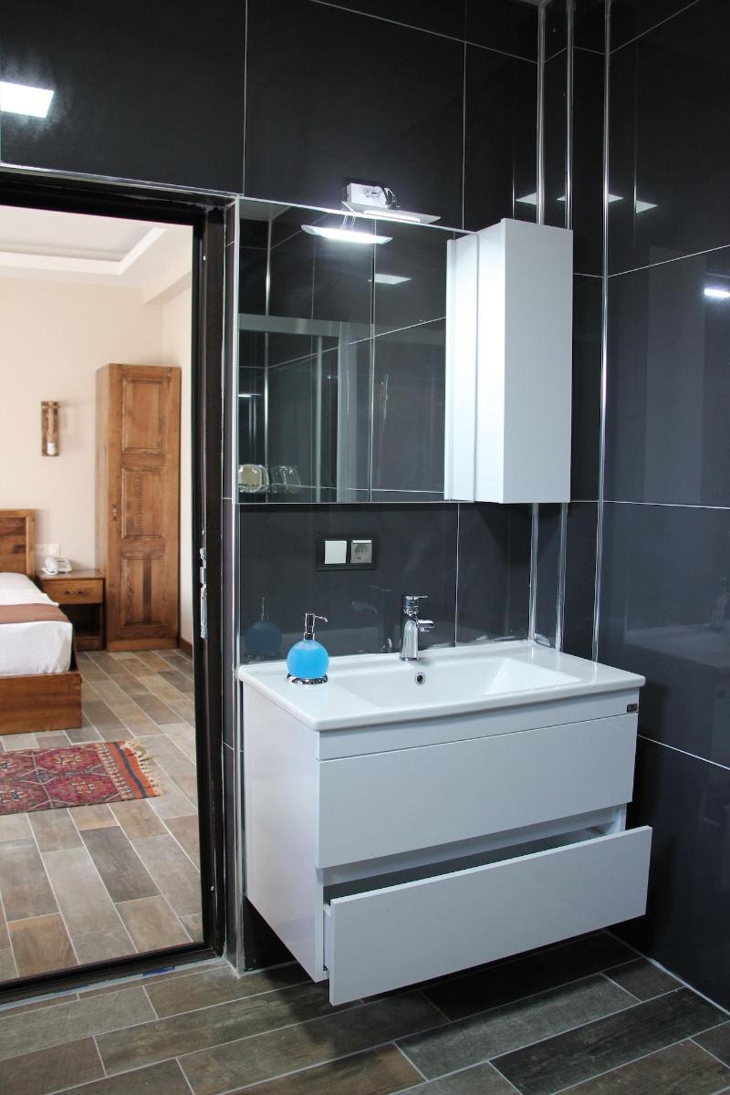 El Nazar Stone Suite image