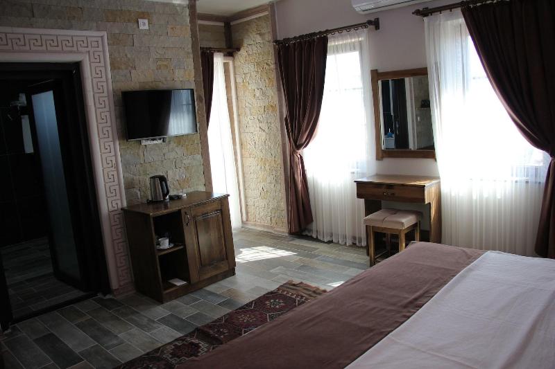 El Nazar Stone Suite image