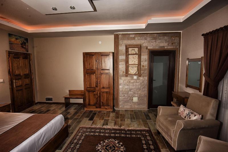 El Nazar Stone Suite image