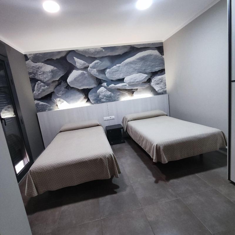 Aparthotel Meseguer image